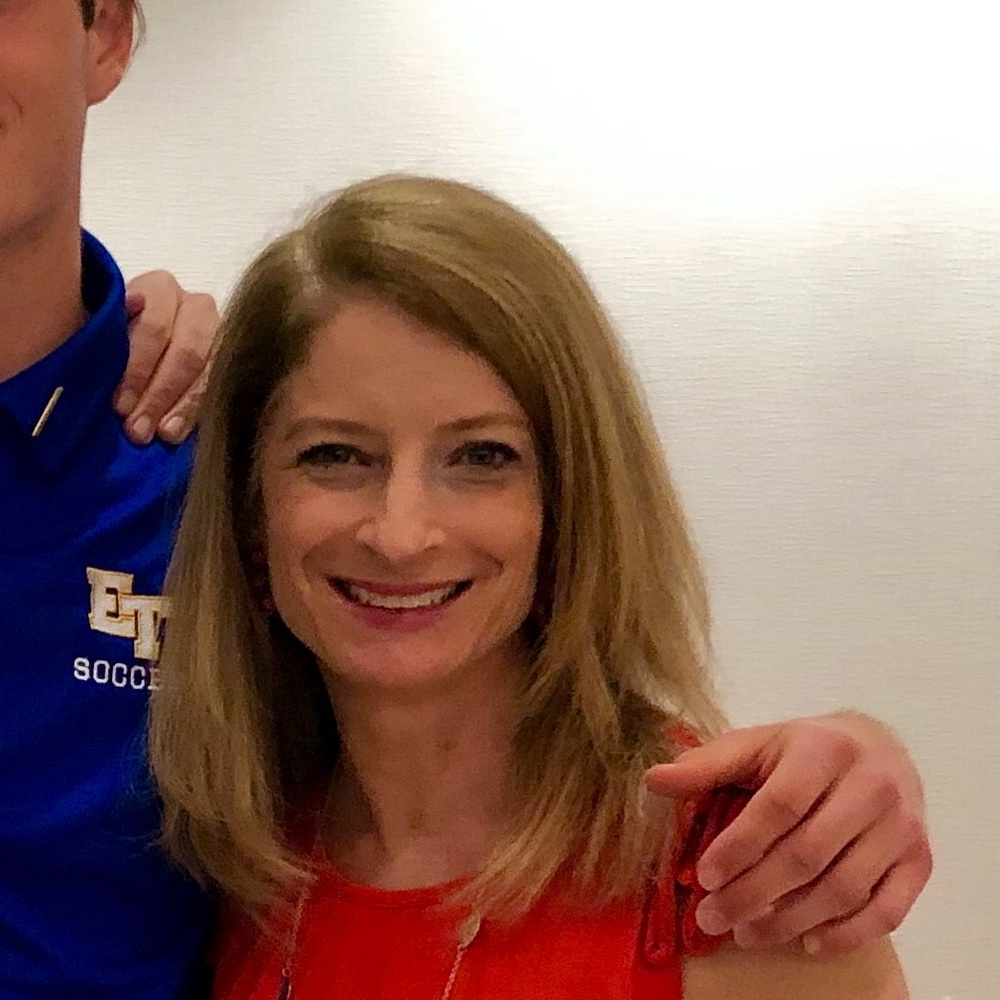Meet your Posher, Lisa